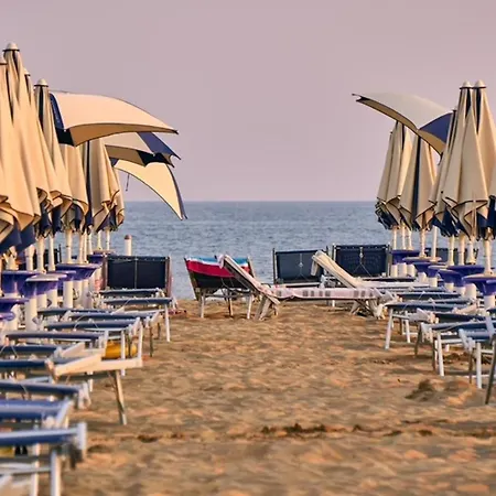 Διαμέρισμα Ground Floor Flat Just 300mt From The