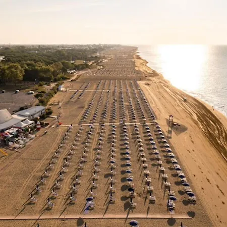 Ground Floor Flat Just 300mt From The Μπιμπιόνε