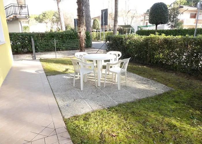 Ground Floor Flat Just 300mt From The Μπιμπιόνε